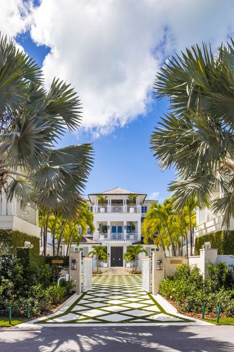 Asking $75 Million, a Waterfront Estate Is One of the Priciest Listings Ever in the Bahamas - WSJ West Indies Home, Landscape Composition, Lion House, Tropical Landscape Design, West Indies Style, Tropical Landscape, British Colonial Style, Tropical Landscaping, The Bahamas