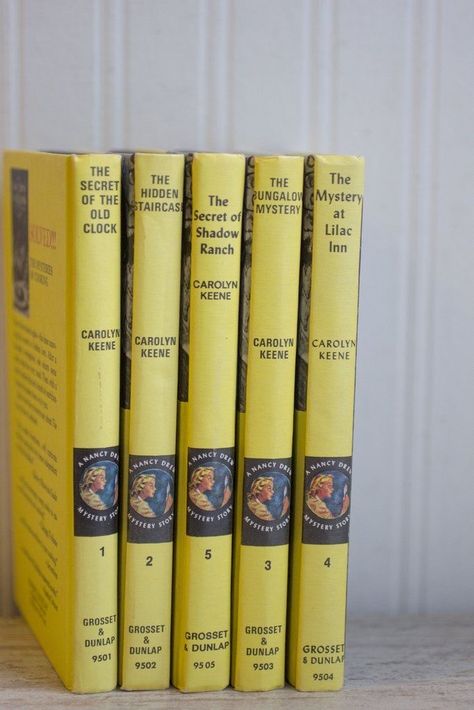 Bette Kane, Drew Aesthetic, Drake Mallard, Vintage Nancy Drew, Yellow Books, Nancy Drew Series, Hidden Staircase, Nancy Drew Books, Free Writing