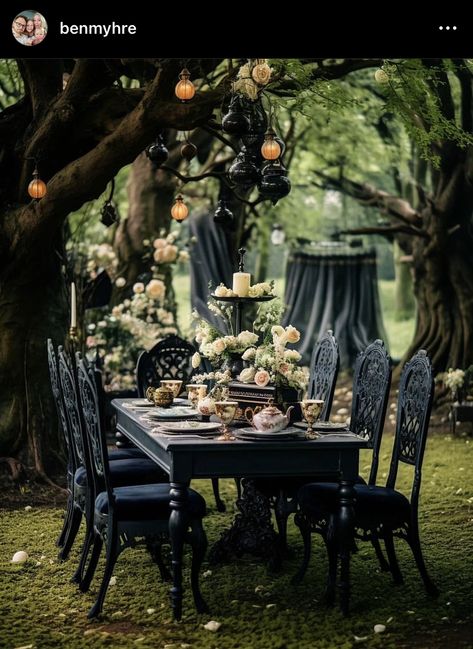 Dark Fairytale Decor, Dark Tea Party Aesthetic, Dark Garden Party, Goth Tea Party, Goth Picnic, Black Tea Party, Gothic Tea Party, Gothic Victorian Aesthetic, Compound Living