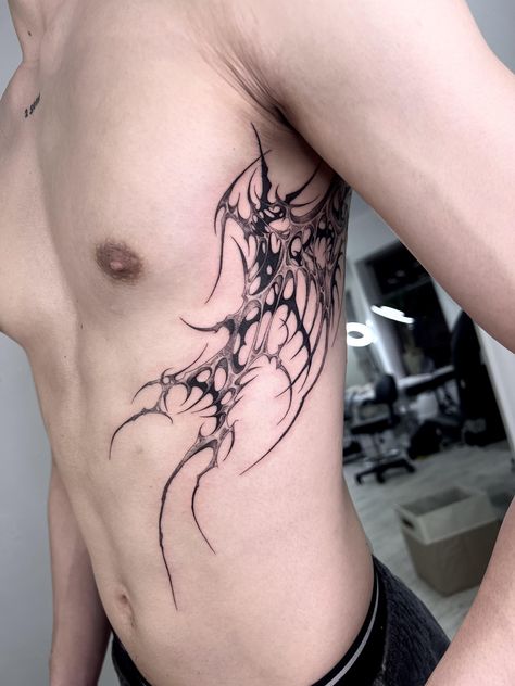 Neotribal Tattoo, Abdomen Tattoo, Torso Tattoos, Ribcage Tattoo, Sharpie Tattoos, Stylish Tattoo, Forearm Sleeve Tattoos, Back Tattoos For Guys, Dark Art Tattoo