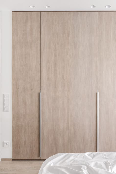 Ideas For Wardrobes, Hallway Bifold Closet Doors, Modern Bedroom Closet Doors, Muji Wardrobe, Wardrobe Design Interior, Japandi Wardrobe, Modern Wardrobe Design, Wardrobe Design Ideas, Wardrobe Door Designs