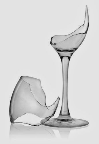 Still Life Pencil Shading, Wine Glass Drawing, Glass Photography, Pencil Sketch Images, Pencil Shading, Object Drawing, Charcoal Art, Still Life Drawing, 수채화 그림