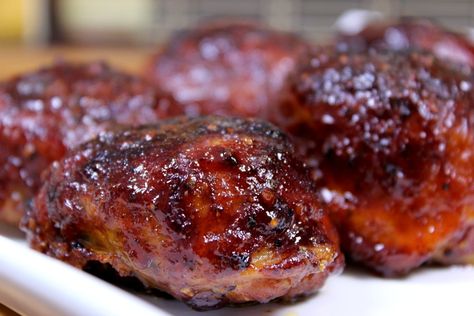 Smoked cupcake chicken is a recipe that was made popular by Myron Mixon. It is a way to make smoked chicken thighs so they are uniform and juicy for the judges. Cupcake Chicken, Smoked Chicken Thighs, Chicken Temperature, Smoked Chicken Wings, Pan Cookies, Smoked Meat Recipes, Smoked Cooking, Cupcake Pan, Smoker Recipes