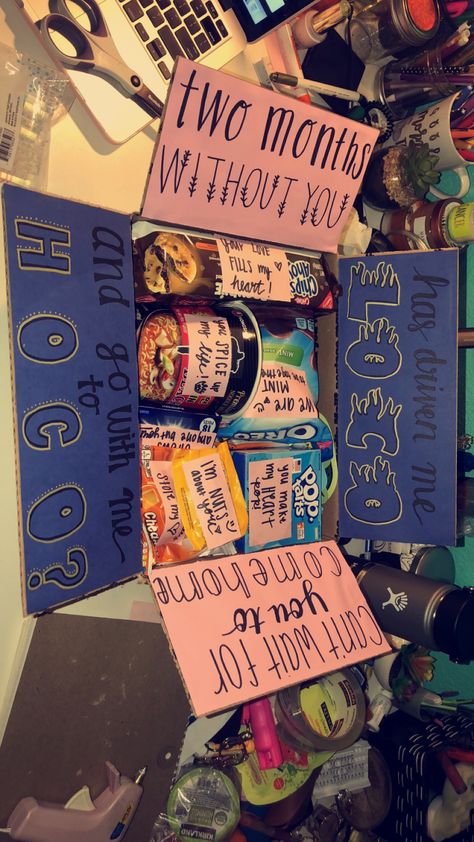 homecoming ask long distance care package Long Distance Promposal Ideas, Long Distance Hoco Proposal, Long Distance Promposal, Long Distance Care Package Boyfriend, Long Distance Care Package, Long Distance Relationship Care Package, Welcome Back Gifts, Boyfriend Care Package, Homecoming Posters