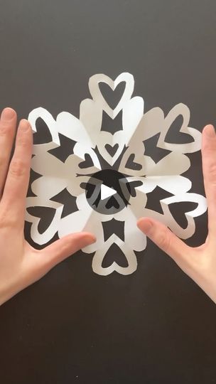 Coffee Filter Snowflakes, Snowflake Maker, Coffee Filters Snowflakes, Snowflakes Diy, Snowflake Crafts, Paper Folding Crafts, Kraf Kertas, How To Make Paper Flowers, Paper Snowflakes