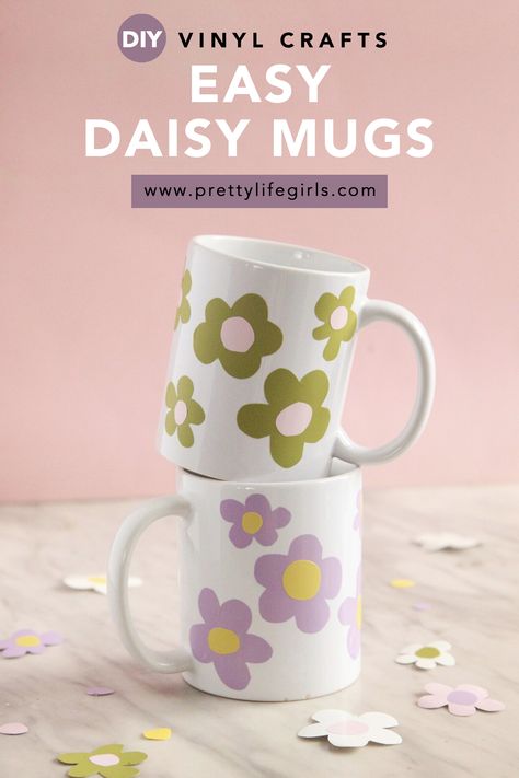 DIY Easy Daisy Mugs Vinyl On Mugs, Diy Daisy, Diy Vinyl Projects, Mugs Diy, Plain Mugs, Easter Tumblers, Logo Coffee, Pretty Life, Custom Starbucks Cup