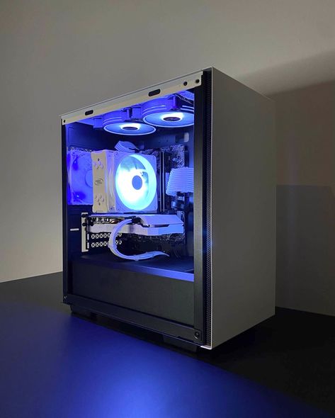 Inspiration for your next PC Build! Here is a white budget build with a RTX 2060! White Gaming Pc, Pc Builds, Gaming Pc Build, Pc Build, Gaming Pc, Video Games, Budgeting, Gaming, Building