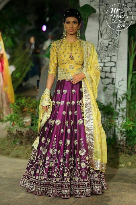 purple buta work lehenga.whatsapp on  91-9511613559 to order this. Lehenga Color Combos, Wine Lehenga, Lehenga Color Combinations, Scallop Embroidery, Purple Lehenga, Half Saree Function, Embroidery Dupatta, Indian Bridesmaid Dresses, Dupatta Style