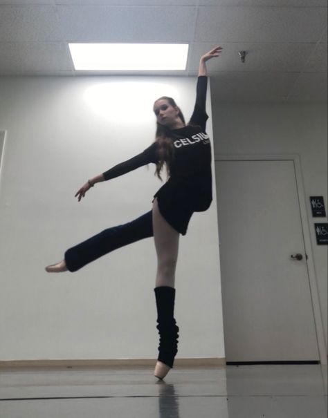 Ballet Pumps Aesthetic, Ballet Leg Warmers Aesthetic, Legs On Shoulders Aesthetic, Modest Ballet Outfits, Hobbie List, Ballet Outfit Black, Dark Balletcore Outfits, Ballet Core Black, Ballet Wishlist