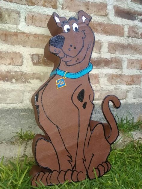 Scooby Doo Homecoming Float, Scooby Doo Cardboard Cutout, Trunk Or Treat Ideas For Cars Scooby Doo, Scooby Doo Halloween Decor, Scooby Doo Door Decoration, Scooby Doo Decorations Diy, Trunk Or Treat Scooby Doo Theme, Scooby Doo Trunk Or Treat Ideas, Scooby Doo Decor