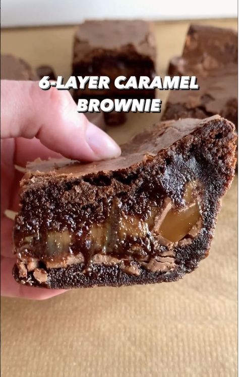 Rolo Dessert, Dairy Milk Caramel, Caramel Brownies Recipe, Caramel Brownies, Cookie Bar Recipes, Baked Dessert Recipes, Brownie Bar, Dairy Milk, How Sweet Eats