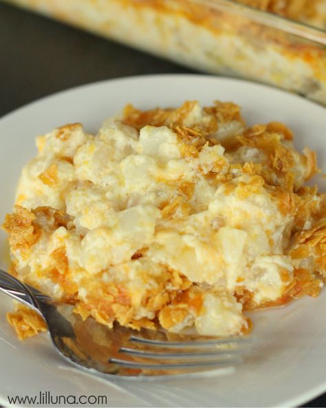 Funeral Potatoes Recipe - one of our favorite side dishes! Hash Brown, Corn Flakes, Potatoes Recipe, Paula Deen, Potato Dishes, It Goes On, Side Recipes, Cream Of Chicken, Cream Of Chicken Soup