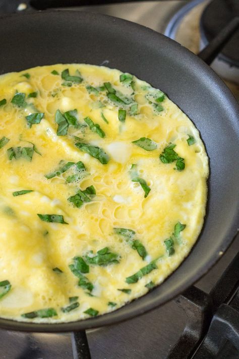 Pepper Omelette, Goat Cheese Omelette, French Omelette, Cheese Omelette, Goats Cheese, Roasted Red Pepper, Savory Breakfast, Lemon Pepper, Roasted Red Peppers