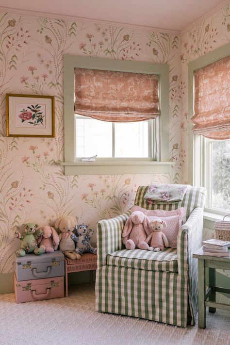 Treasure of Toys - Julia Berolzheimer Cottage Nursery, Charleston Homes, Baby Room Inspiration, Decor Shabby Chic, Nursery Room Inspiration, Girl’s Room, Nursery Inspo, Cute House, Big Girl Rooms