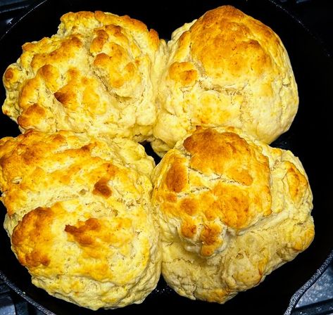 Sourdough Discard Drop Biscuits are flaky, tender, and easy to make. Made with Sourdough Discard, these biscuits keep their interior while forming a golden brown, crunchy exterior as they bake. Sourdough Discard Drop Biscuits are the perfect complement to any meal. Discard Drop Biscuits, Sourdough Discard Biscuits, Discard Biscuits, Homemade Sourdough Bread, Drop Biscuits, Biscuits Easy, Sourdough Discard, Sourdough Baking, Sourdough Recipes