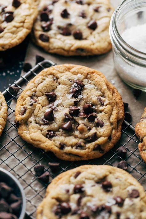 BEST Chocolate Chip Cookies (VIDEO + COOKIE BAKING TIPS) Moms Chocolate Chip Cookies, Kitchenaid Chocolate Chip Cookies, No Mixer Chocolate Chip Cookies, Soft And Chewy Chocolate Chip Cookies, Chocolate Chip Cookies No Mixer, One Bowl Cookies, Dessert List, The Perfect Chocolate Chip Cookie, Butternut Bakery