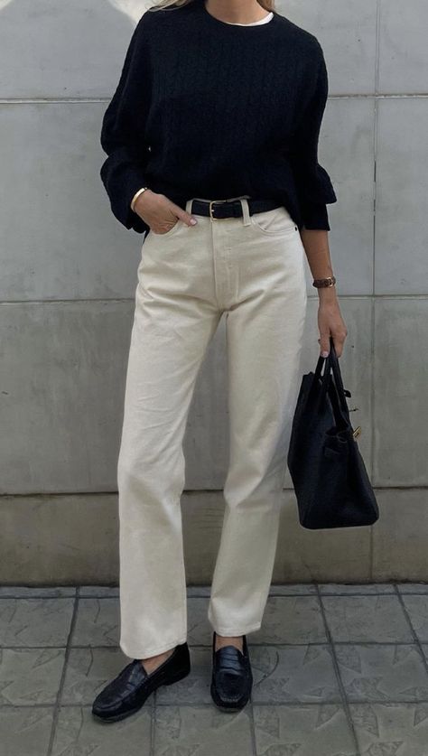 Cream Pants Outfit, Claire Rose Cliteur, Claire Rose, Summer Office Outfits, Cream Pants, Business Casual Outfits For Work, 가을 패션, 여자 패션, Outfit Inspo Fall