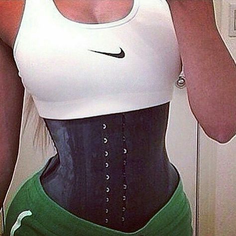 Hourglass Exercise, Big Tummy, Small Waist Workout, Healthy Book, Trainers Outfit, Waist Trainer Corset, Fitness Inspiration Body, Waist Workout, Classy Casual Outfits