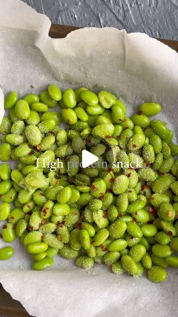 Danielle on Instagram: "ROASTED EDAMAME! Follow @dashofdanielle_ for more high protein vegan recipes. Have you ever had edamame snacks? These are better. And they’re just as crispy! To make it even easier, you can even buy edamame that’s already shelled. It’s super customizable too, now I want to make a spicy version. Edamame has 17g protein per cup it’s insane. Recipe: 1. Preheat your oven to 425 F. Take your edamame out of the shell and add it to a parchment lined baking sheet. 2. Drizzle with olive oil, salt, pepper, 1 tsp garlic powder, and 1/4 tsp red pepper flakes. Drizzle on 1 tbsp soy sauce. Bake until crispy, probably 20-30 mins (check and flip halfway). Enjoy! #edamame #shellededamame #veganedamame #roastededamame #vegansnack #highproteinsnack" Edamame Recipes Spicy, Edamame Snack, Protein Vegan Recipes, Roasted Edamame, Edamame Recipes, High Protein Vegan Recipes, High Protein Vegan, Food Yummy, High Protein Snacks