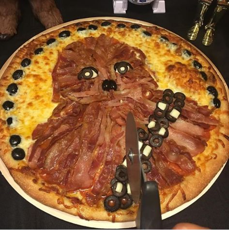 And if the Yoda one looks too healthy for your kid's taste, you can try your hand at this Chewbacca pizza — all you need is bacon (lots of it), olives, and cheese. 17 Recipes That Will Make Star Wars Fans Say, "Get In My Bellah!" Chewbacca Party, Star Wars Themed Food, Star Wars Party Food, Star Wars Theme Party, Star Wars Food, Kids At Heart, Space Food, Star Wars Decor, Themed Food