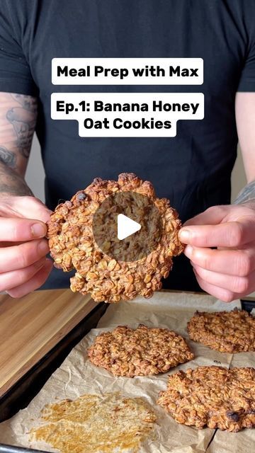 649K views · 13K likes | Meals with Max on Instagram: "How to make Banana Honey Oat Cookies 🍪  Meal Prep with Max: Episode 1   #mealswithmax" Oat Honey Bars, Banana Meal Prep, Oats And Banana Cookies, Breakfast Cookies With Banana, Oat And Banana Cookies, Banana Oats Recipes, Banana Oat Recipes, Easy Oat Recipes, Oats Banana Cookies