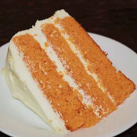 Grand Marnier Cake, Orange Layer Cake, Bd Cake, White Chocolate Shavings, Orange Chocolate Cake, Orange Cake Recipe, Wedding Cake Recipe, Cocktail Desserts, Basketball Ball