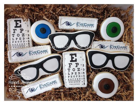 Eye Doctor Cookies Decorated, Optometry Party, Eye Dessert, Optometry Graduation, Doctor Cookies, Cookies Business, Card Cookies, Optician Marketing, Medical Cookies