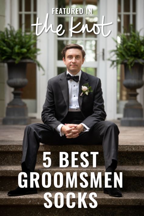 On your big day, the small details matter. When it comes to picking out the right socks for your groomsmen, we believe your best friends deserve the best socks. This article will first showcase five popular wedding sock ideas, followed with an in-depth guide on how to choose the right sock to meet the needs of you and your groomsmen. Let's dive in! Men Dress Socks Suits, Groomsmen Socks Ideas, Dark Grey Groomsmen, Wedding Socks Groomsmen, Tan Suit Wedding, Groomsman Socks, Sock Ideas, American Flag Dress, Best Wedding Suits