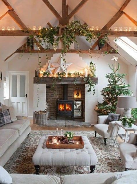 Cozy Christmas Decor, Cottage Living Rooms, Christmas Decorations Living Room, White Christmas Decor, Christmas Living Rooms, White Living, White Living Room, Living Room White, Design Del Prodotto