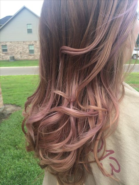 Rose gold balayage Rose Brown Hair Balayage, Subtle Rose Gold Balayage Brunette, Pink Balayage Brunette Rose Gold Hair, Pink Baylage Hair Light Brown, Rose Gold Highlights Blonde Subtle, Brown To Pink Balayage Rose Gold, Balayage Hair Rose, Rose Gold Hair Brunette, Rose Gold Balayage