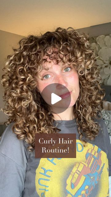 Marisa Mondoro | ✨Loved doing this simple curly hair routine! It literally took me 30 minutes to do including my dry time! Def try it out on your next w... | Instagram Simple Curly Hair Routine, 3b Hair Routine, Curly Routine, Volume Mousse, Curl Defining, Curl Defining Cream, Wash Day, Curly Hair Routine, Hair Routine