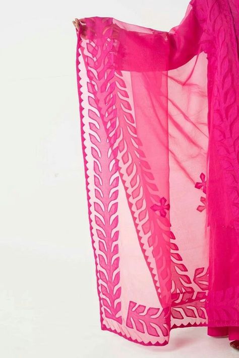 Work Dupatta Designs, Aplic Work Design, Patch Work Dupatta, Aplic Work, Dupatta Designs, Dupatta Design, Tassel Wall Hang, Applique Stitches, Applique Tutorial