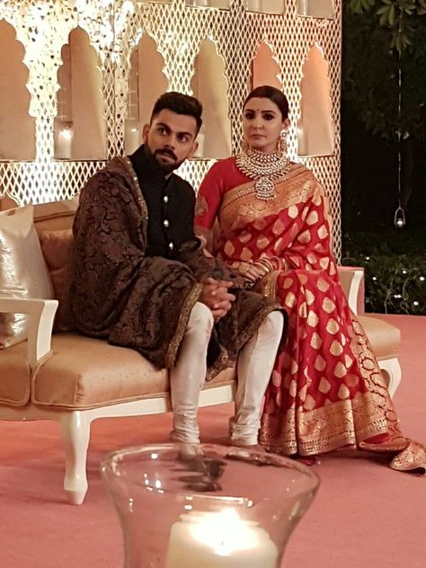 Celebrity Lehenga, Groom Indian Wedding Outfits, Kohli Anushka, Red Saree Wedding, King Kohli, Indian Groom Wear, Wedding Dresses Men Indian, Designer Sarees Wedding, Lehenga Saree Design