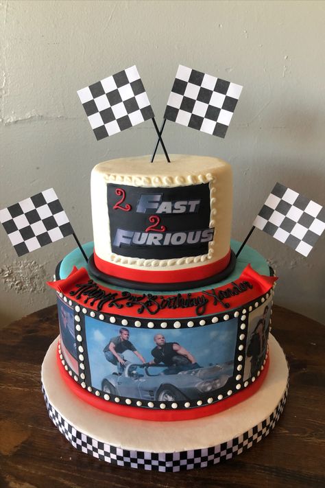 2 Fast 2 Furious Cake, Fast And Furious Cakes Birthday, Fast And Furious Cake Ideas, Fast And Furious Party, Fast And Furious Birthday, Low Calorie Fast Food, Car Cakes For Boys, 2 Fast 2 Furious, Fast 2 Furious