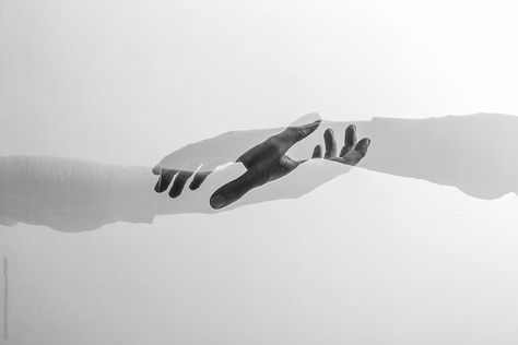 Two Hands Photography, Distance Aesthetic, Two Hands Touching, Hands Shadow, Connection Photography, Touch Art, Double Exposure Effect, Mises En Page Design Graphique, Double Exposure Photography