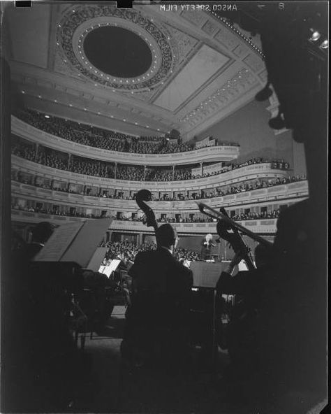 Gjon Mili, Arte Jazz, Carnegie Hall, Music Student, Reggae Music, Music Aesthetic, Concert Hall, Life Magazine, Classical Music