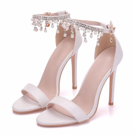 High Heels For Wedding, Kasut Pengantin, Heels For Wedding, Graduation Shoes, Wedding Shoes Sandals, Hak Tinggi, Wedding High Heels, Wedge Wedding Shoes, Wedding Shoes Comfortable