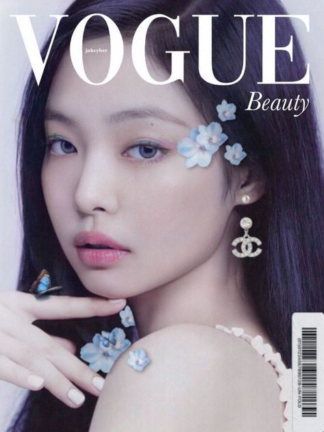 Vogue Edit, Pop Posters, Blackpink Poster, Vogue Beauty, Vogue Covers, Vogue Japan, Lisa Rosé, Jennie Kim Blackpink, Kpop Posters