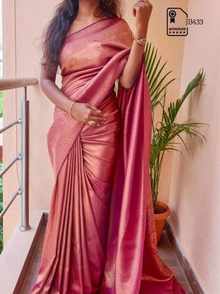 Indian Wedding Reception Outfits, South Indian Wedding Saree, Wine Colour, Kanjivaram Sarees Silk, Simple Saree Designs, Indian Bridal Sarees, Silk Weaving, Designer Sarees Collection, Simple Sarees