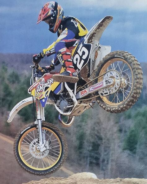 Whip it Wednesday!! Brian Deegan aboard the 96 Chaparral Honda CR125 👌🏁 @briandeegan38 @chaparralmoto @axodotcom #hondacr125 #90smx… Brian Deegan, Yamaha Motocross, Dirt Bike Racing, Off Road Bikes, Motocross Riders, Whip It, Vintage Motocross, Sand And Water, Motorcycle Racing