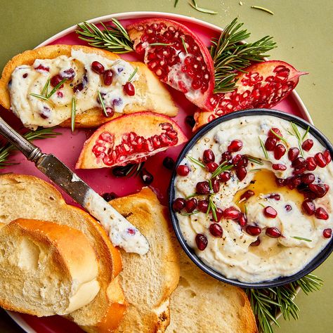 Pomegranate Dip Recipes, Cranberry Dip, Ricotta Crostini, Ricotta Dip, Fig Spread, Crostini Appetizers, Beet And Goat Cheese, Whipped Ricotta, Whipped Honey