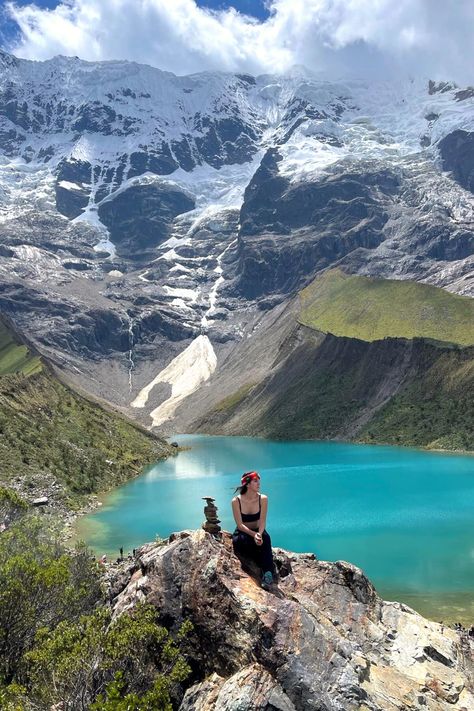 Travel to Peru and get to know the Humantay Lagoon, a landscape that will surprise you. Know all the wonders of Cusco 🤩🗻🇵🇪. Contact us: +51 972002160 📱 South America Backpacking, Peru Travel Aesthetic, Cusco Aesthetic, Peru Pictures, Peru Landscape, Peru Aesthetic, Hike Pictures, Mountain Photo Ideas, Travel To Peru