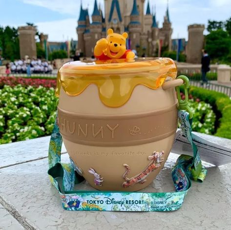 Winnie The Pooh Merch, Diy Halloween Basket, Winnie The Pooh Hunny Pot, Pooh Hunny Pot, Disney Popcorn, Winnie The Pooh Hunny, Winnie The Pooh Decor, Disney Popcorn Bucket, Popcorn Buckets