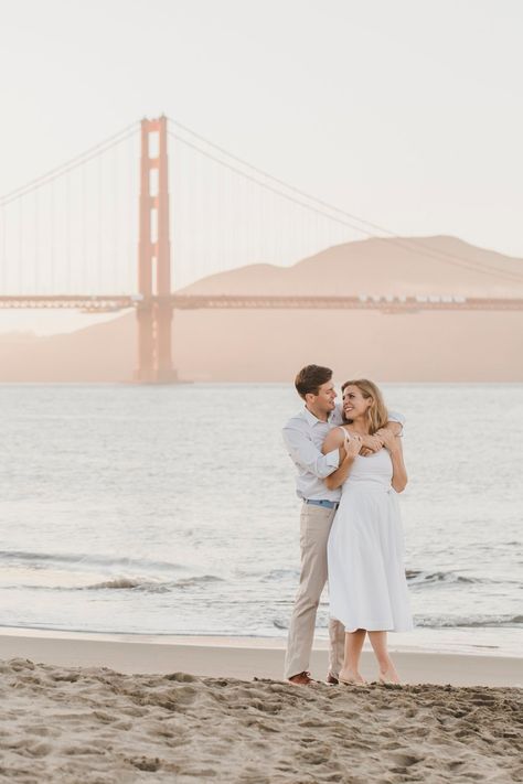 Beach Engagement Photography, San Francisco Beach, San Francisco Engagement Photos, Poses Beach, San Francisco Engagement, Couples Shoot, Engagement Outfit, Beach Engagement Photos, Photography Beach