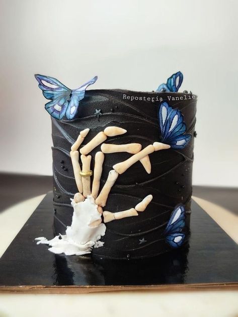 Corpse Bride Cake Ideas, Tim Burton Butterfly, Corpse Bride Cupcakes, Tim Burton Quinceanera Theme, Corpse Bride Birthday Cake, Tim Burton Cupcakes, Tim Burton Sweet 16, Tim Burton Birthday Cake, Tim Burton Birthday Party Ideas