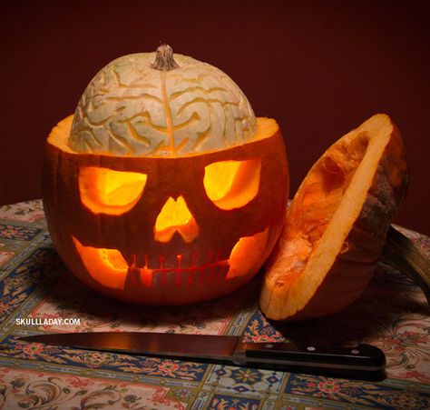 Looking for unique pumpkin carving ideas for your #apartment? It doesn't get much more unique than this. Halloween Flashtattoo, Unique Pumpkin Carving Ideas, Pumpkin Carved, Pumkin Carving, Creative Pumpkin Carving, Pumpkin Contest, Carving Pumpkins, Halloween Pumpkin Designs, Pumpkin Carving Ideas