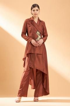 Top With Pants, Embroidered Blazer, Blazer Top, Brown Blazer, Blazer Style, Dress Indian, Draped Top, Indo Western, Matching Pants