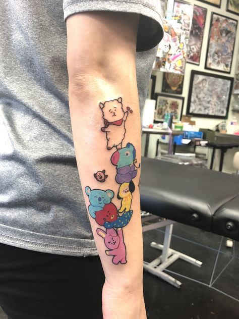 My BTS BT21 tattoo :) Kpop Tattoos, Army Tattoos, Korean Tattoos, Fan Tattoo, Bts Tattoos, Large Tattoos, Coron, Henna Tattoo Designs, Word Tattoos