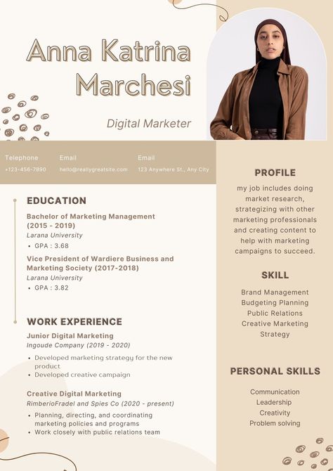 Digital Marketing Cv, Resume Design Ideas, Digital Marketing Resume, Cv Advice, Cv Ideas, Cream Pastel, Resume No Experience, Resume Advice, Marketing Resume