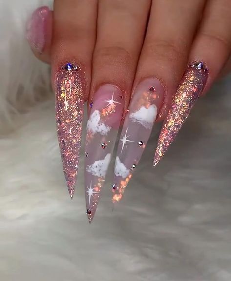 30 Sparkling Glitter Nail Designs That Are Trending Right Now Stilleto Nails Designs, Clear Acrylic Nails, Stiletto Nails Designs, Long Acrylic Nails Coffin, White Nail Designs, White Nail, Bling Acrylic Nails, Glam Nails, Nail Designs Glitter